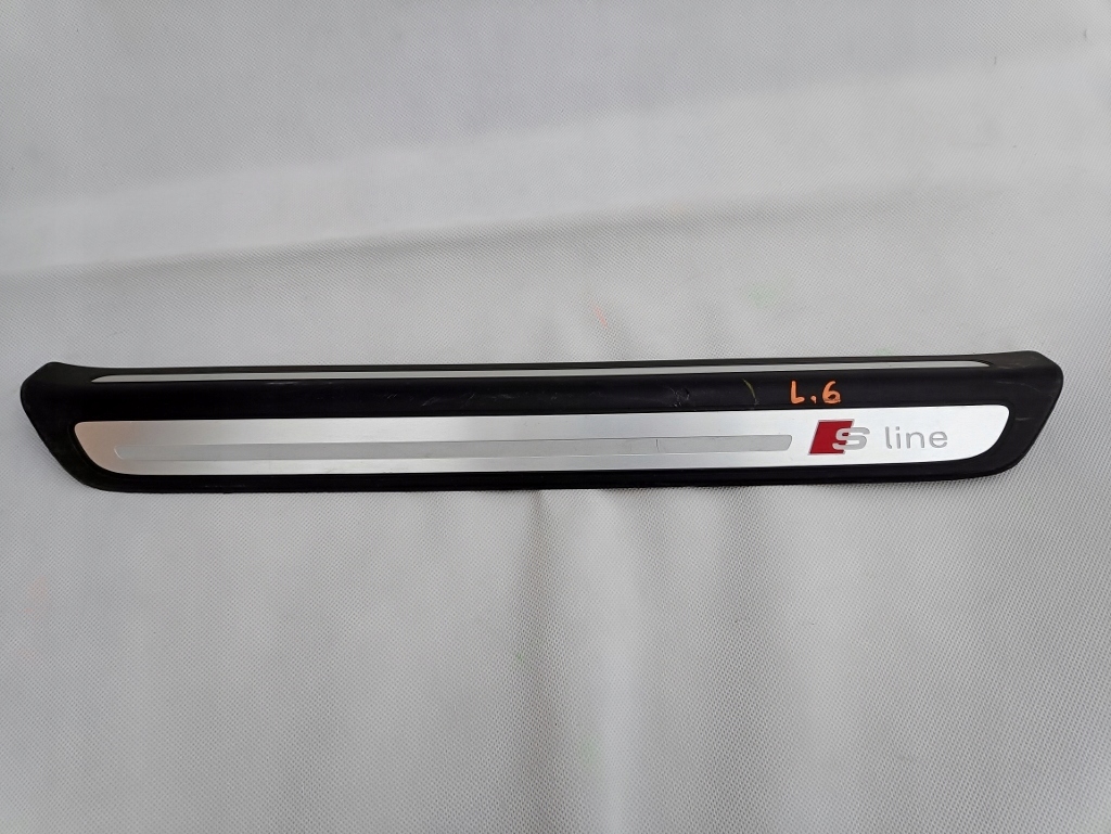 Купить Audi q3 8u рестайлинг  молдинг порог s-line 8u0853373b