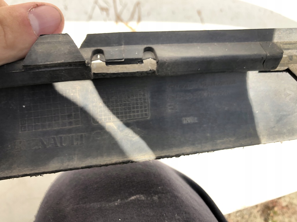 фото №10, Молдинг бампера перед накладка-спойлер спойлер renault megane iii lift 960150001r