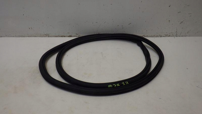 фото №1, Прокладка дверь правый задняя volvo xc40