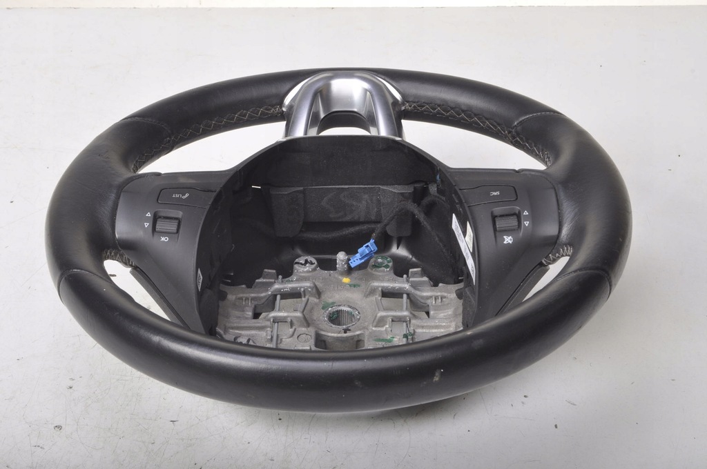 фото №5, Peugeot 2008 воздуховод кожаный