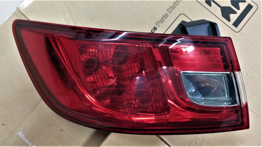 фото №1, Лампа задняя левая оригинал renault clio iv