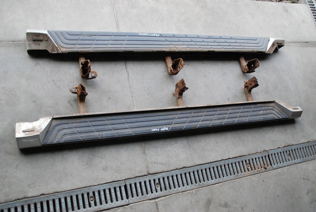 фото №4, Поріг mitsubishi pajero iv 5d l / p 07r