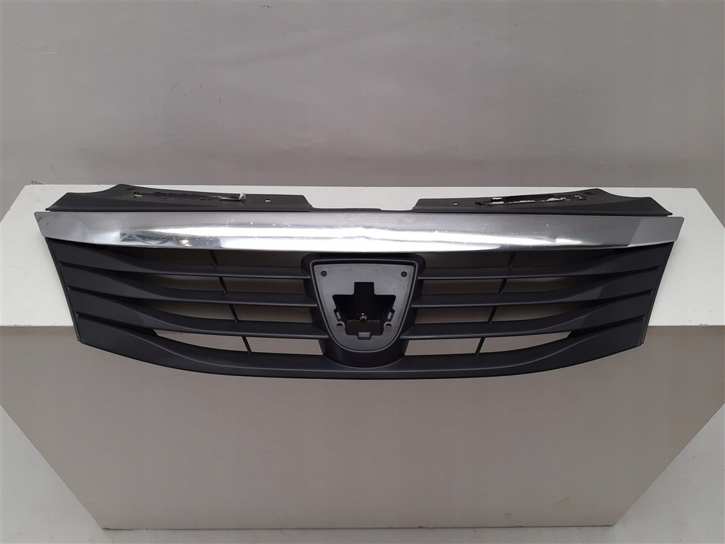 фото №1, Решётка радиатора решётка радиатора dacia logan lift 2008-2012 8200740240