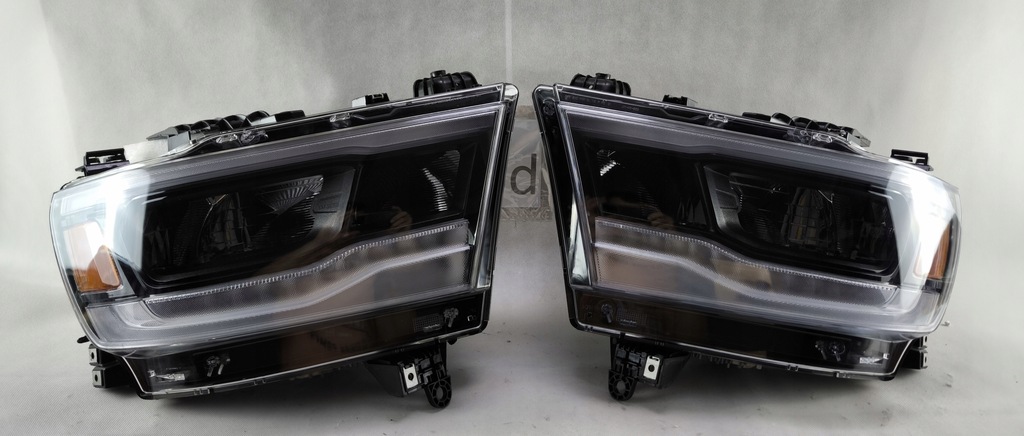 фото №1, Dodge ram v 5 1500 19-23 full led левый правый фара лампа