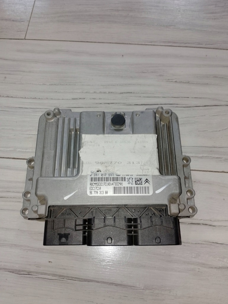 фото №1, Бортовой компьютер блок управления 0281017937 peugeot 206 1.4 hdi
