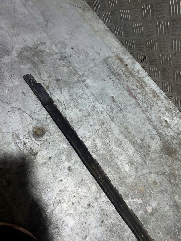 фото №9, Peugeot 308 t9 ii 13- хром молдинг уплотнитель дверь передних правых