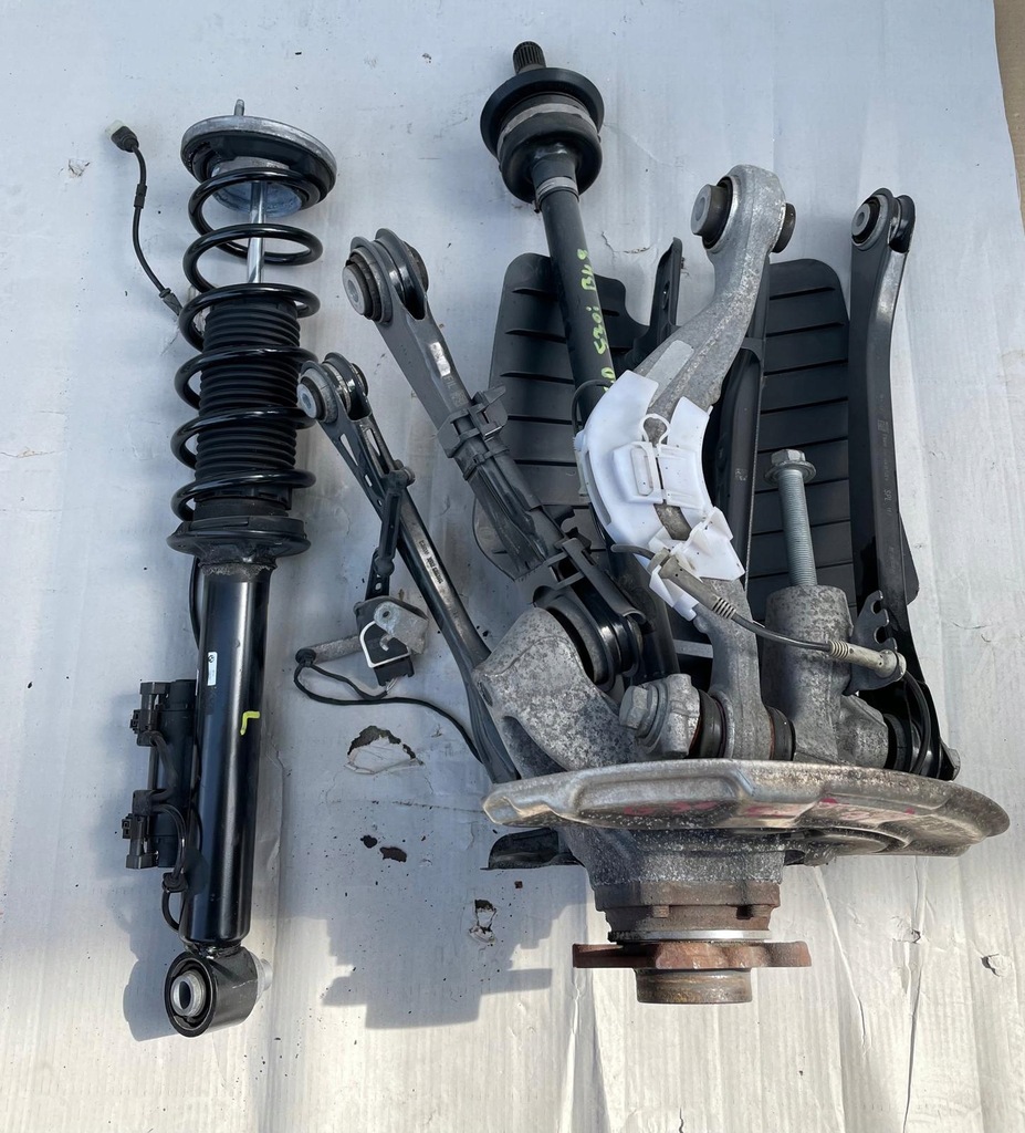 фото №1, Подвеска задние левая амортизатор поворотный кулак рычаг bmw 5 g30