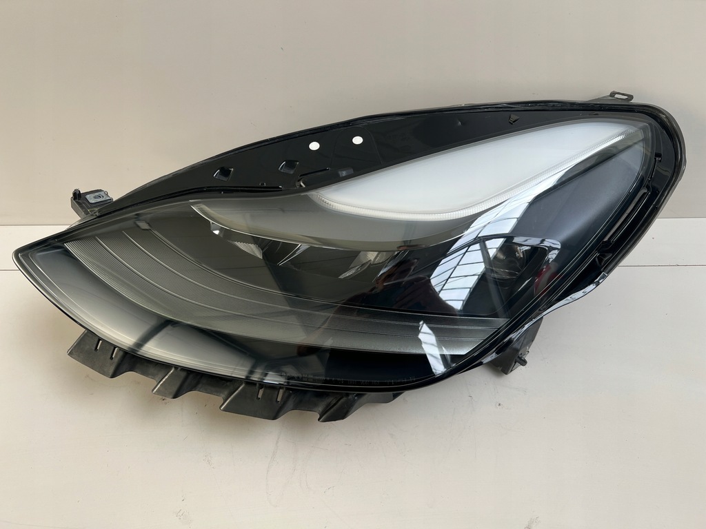 фото №14, Tesla 3 lift 1514952-00-c лампа лівий перед