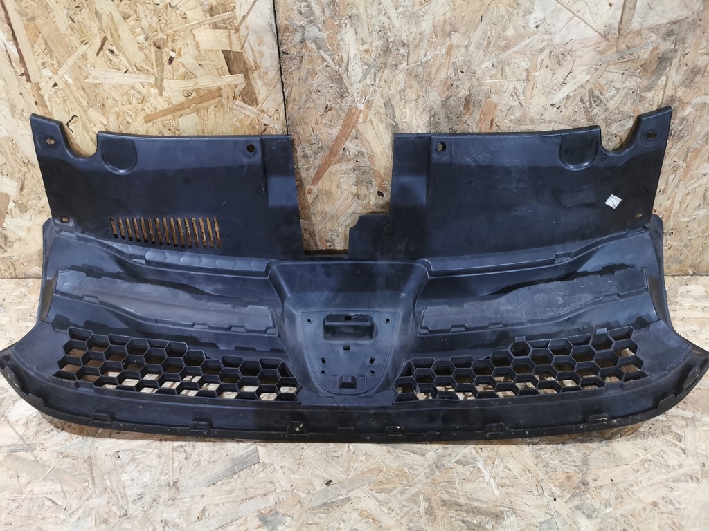 фото №4, Решётка радиатора решётка радиатора w бампер logan dacia sandero ii 2