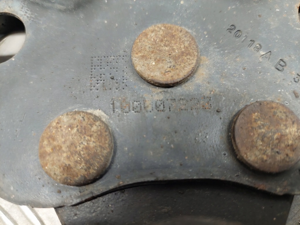 Tesla model s 600893000a перед права важелі Недорого