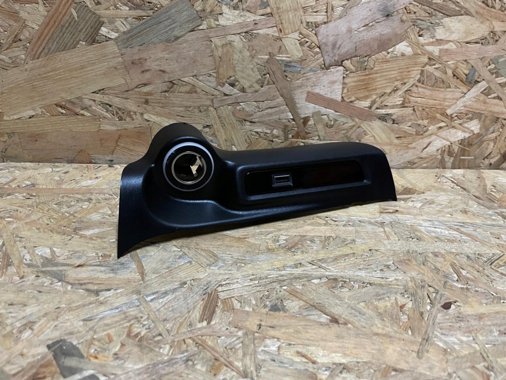 Купить Разъём прикуривателя port usb alfa romeo giulia 156146504 00505487510