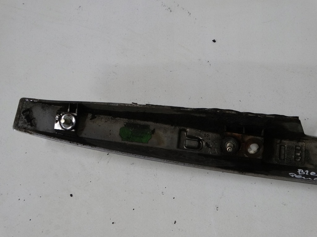 фото №10, Молдинг накладка крышки задняя peugeot 407 kombi