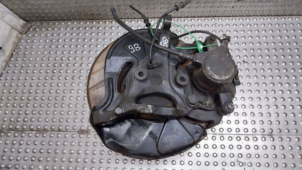 фото №3, Поворотний кулак ступиця супорт правий перед 20901 mercedes w203 w209 slk r171