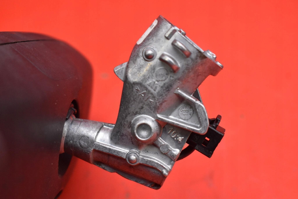 Зеркало внутреннее заднего вида фотохромный 96864409xt peugeot 208 1 i 12-16 с Разборки