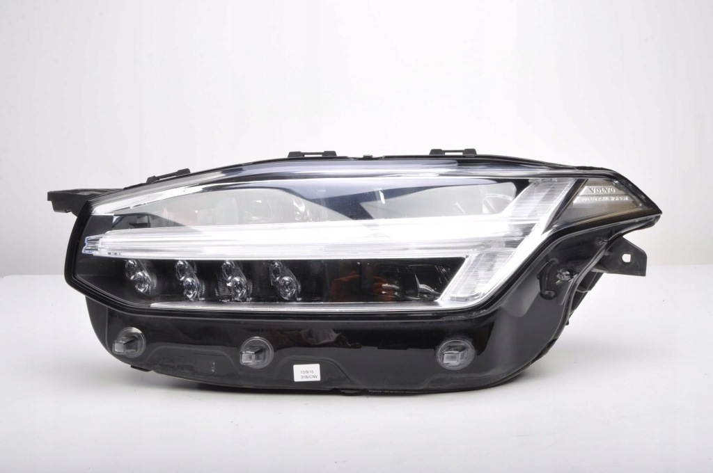Купить Volvo xc90 2 фара левая передняя перед full led active high beam 31353155