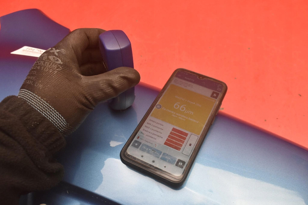 Крило правий перед передній niebieski dacia spring 21- Оригінал