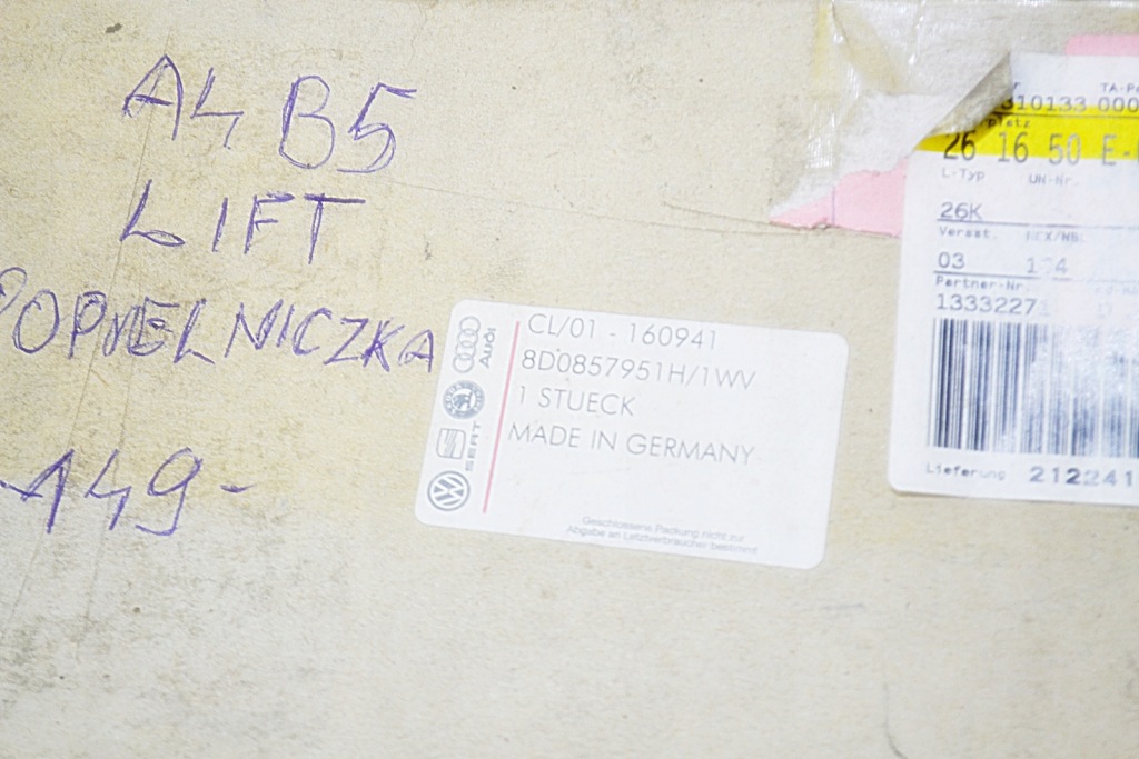 Audi a4 b5 lift попільничка 8d0857951h nowa Недорого