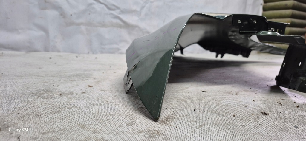 Купити Dacia duster 3 3 24- крило перед передній ліве 631237188r