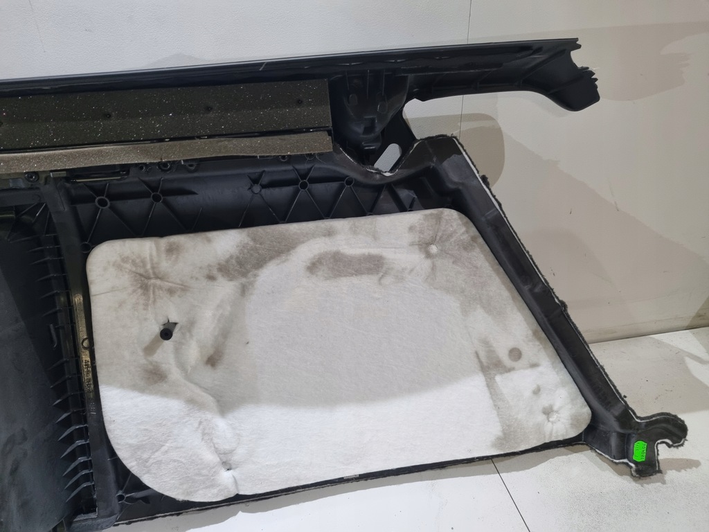 фото №12, Audi a6 c6 kombi оббивка багажника ліва права