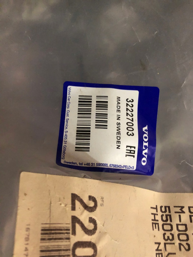 фото №14, Volvo v60 диффузор бампера накладка 18 -