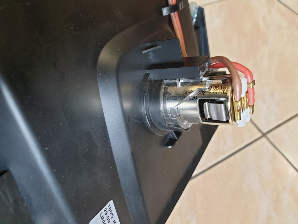 фото №9, Кронштейн na чашки бардачок підсклянник роз'єм 12v шторка bmw x1 f48 x2 оригінальний номер eu