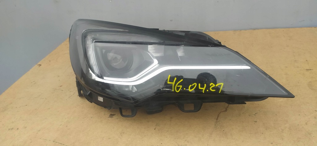 фото №1, Лампа передняя правая opel astra k full led