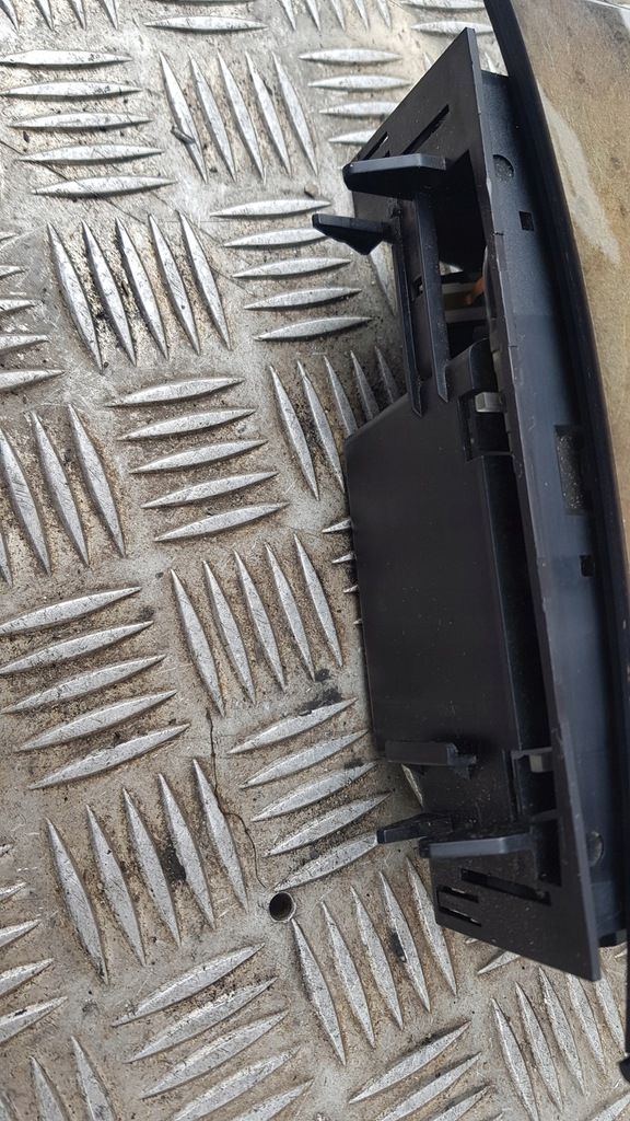 фото №8, Mercedes w211 попільничка бардачок drewno