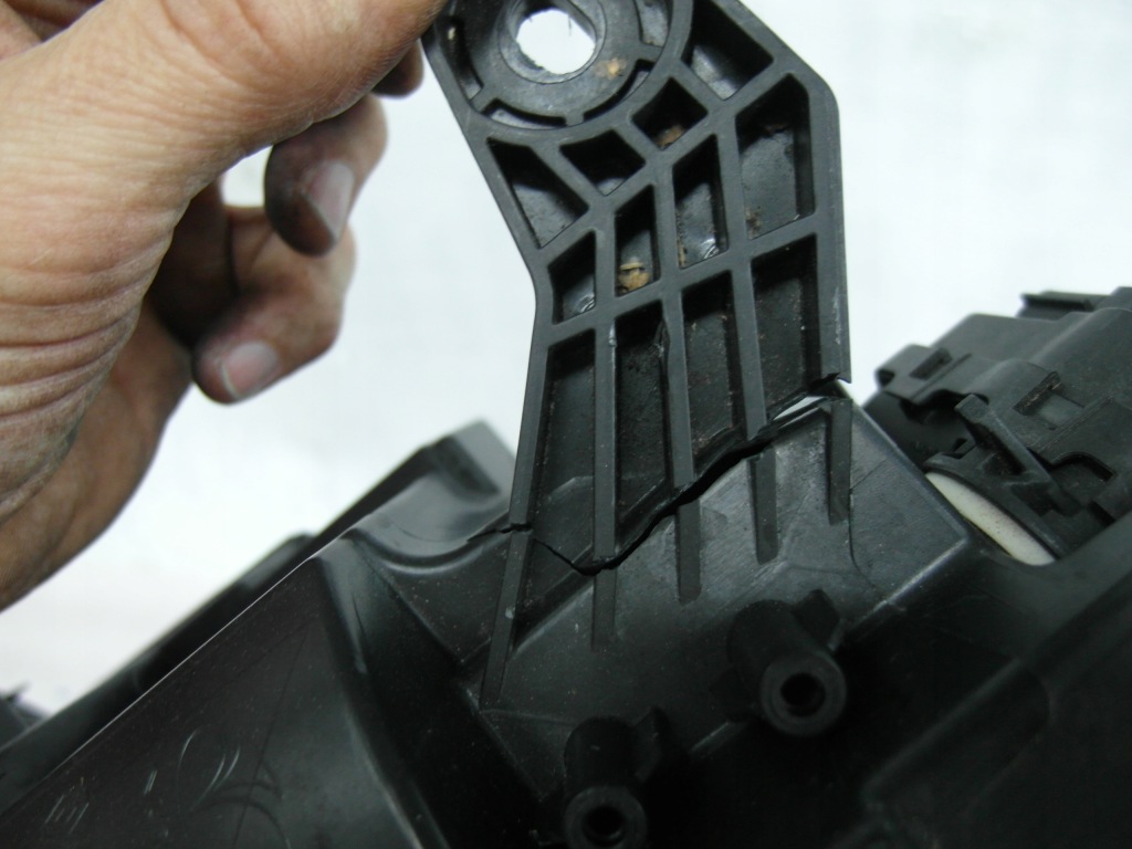 Купити Renault twingo iii lift led лампа передня ліва 260602593r nr72