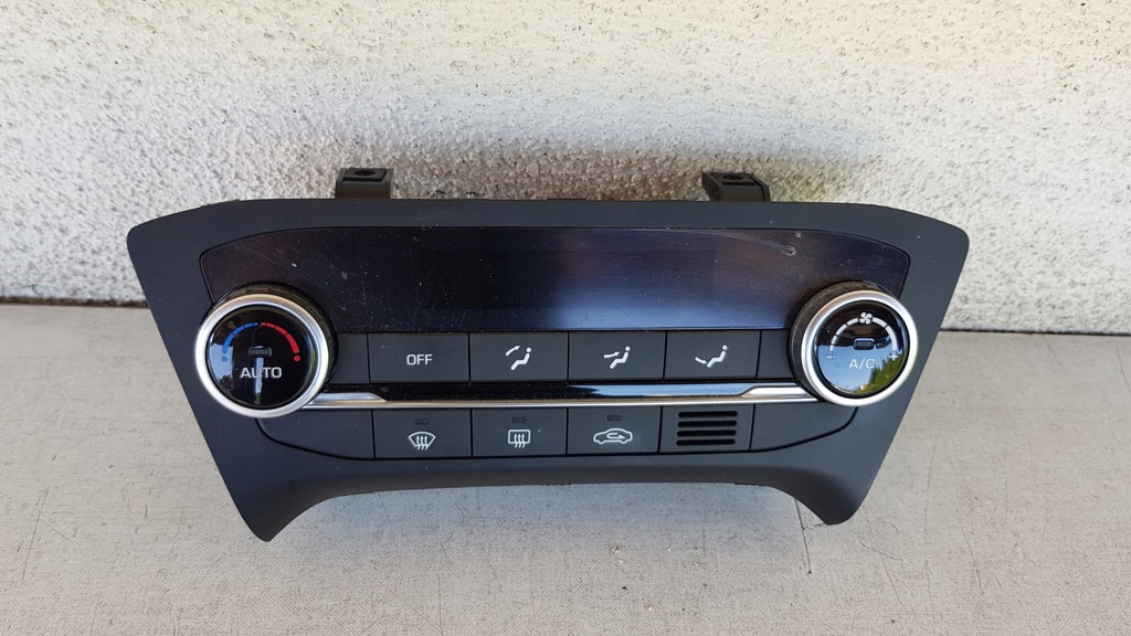 фото №1, Панель керування обдув hyundai i20 ii