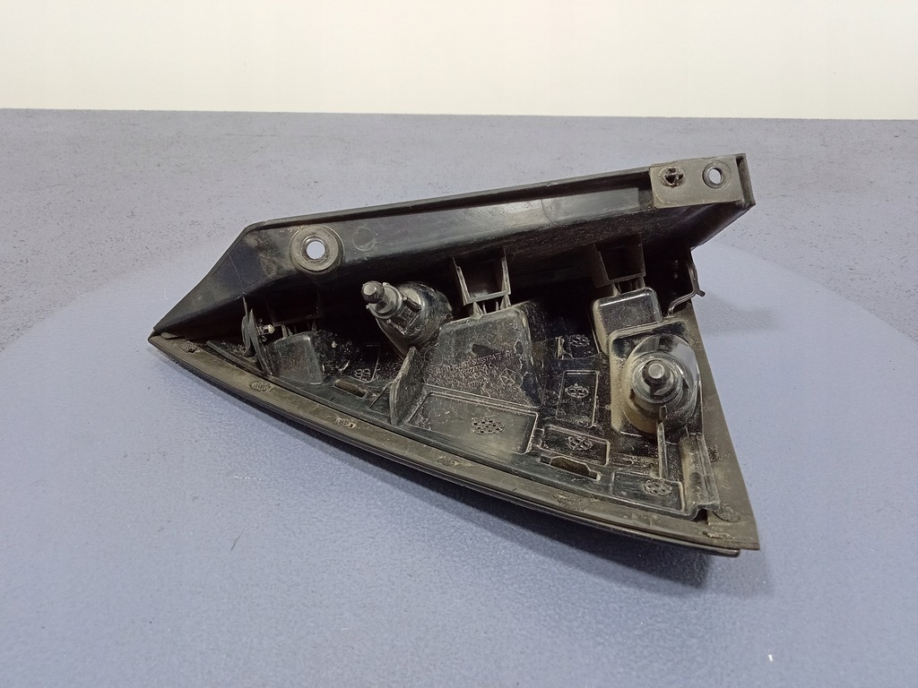 фото №6, Pacifica ii 16- защита треугольник стойка крыла правый задняя 68227308ac