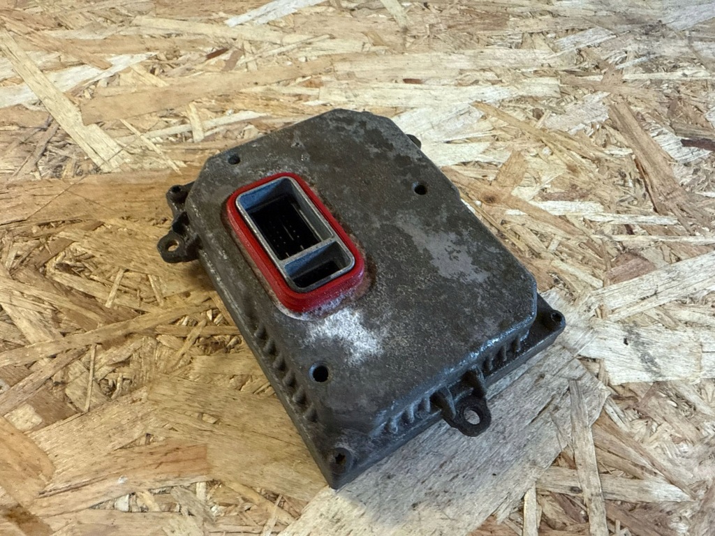 Купити Alfa romeo 159 2007 з передній блок керування / модуль світла ксенон