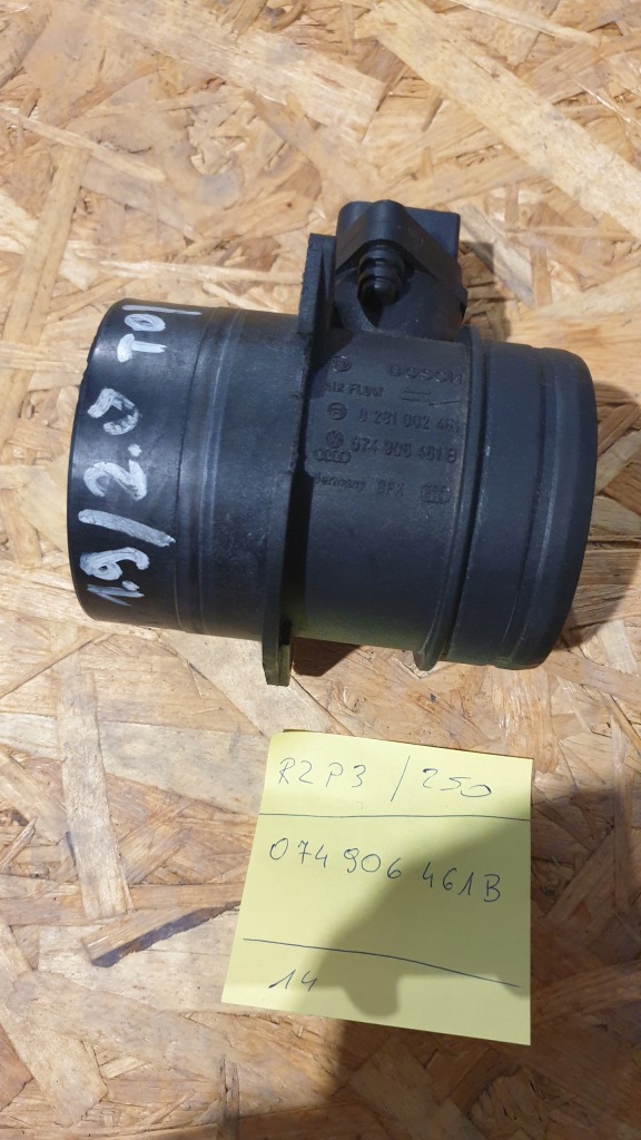 фото №1, Расходомер audi оригинальный номер 074906461b