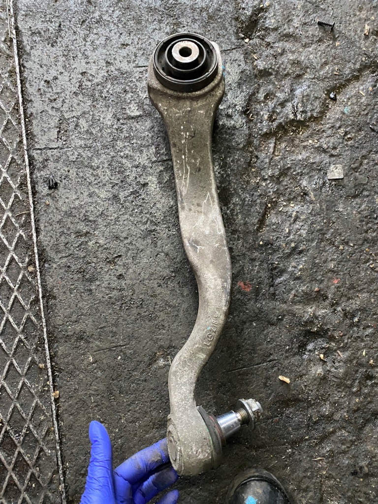 172 mercedes w128 cls рычаг передний левый Доставка