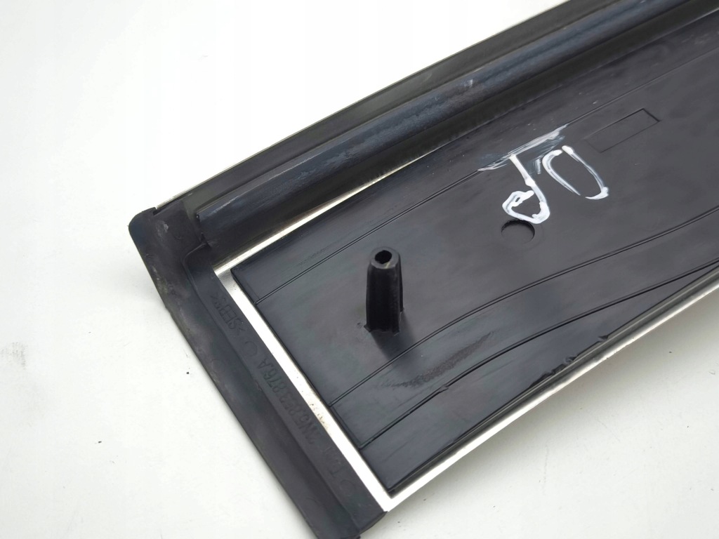 Купить Bentley flying spur 2006 накладка порог дверь передних 3w5853538b