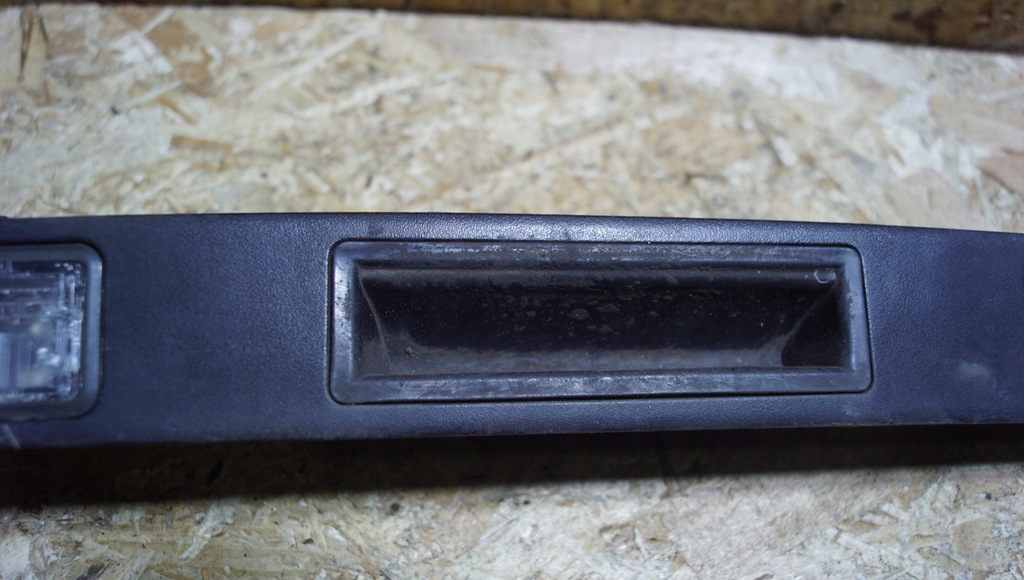 фото №10, Накладка мікровимикач кришки задня audi a3 8p 8p4827574