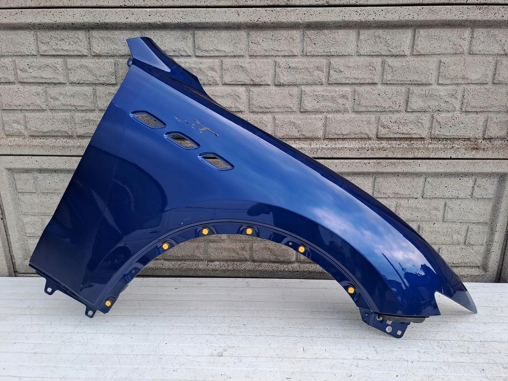 фото №1, Maserati levante 2017- крила правий передній оригінал