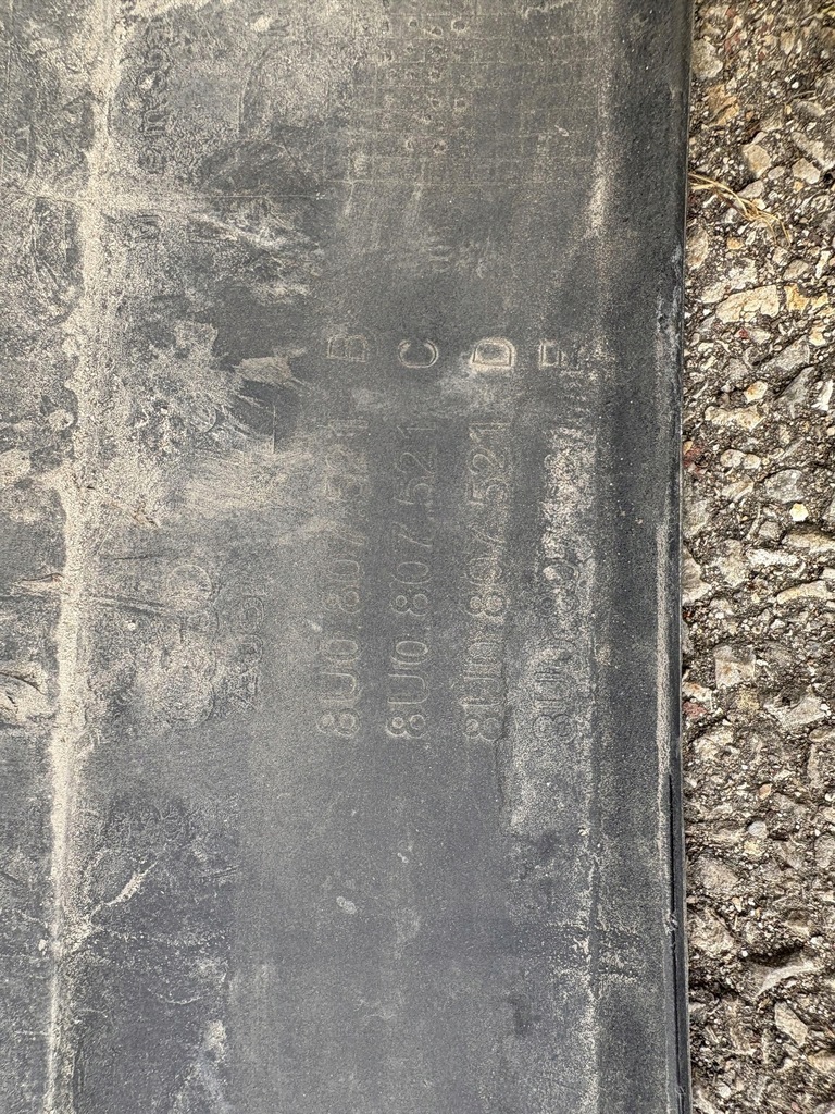 фото №16, Audi q3 8u бампер задняя задний 8u0807511c 8u0807521b