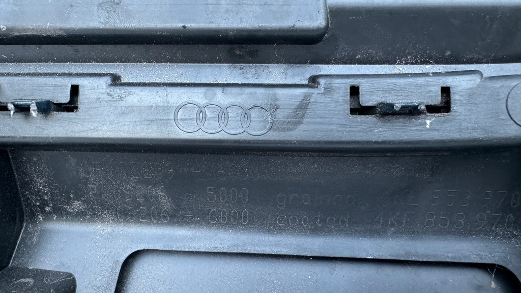 фото №9, Решётка радиатора alistwa дверь правая задняя задняя audi e-tron 4ke853970