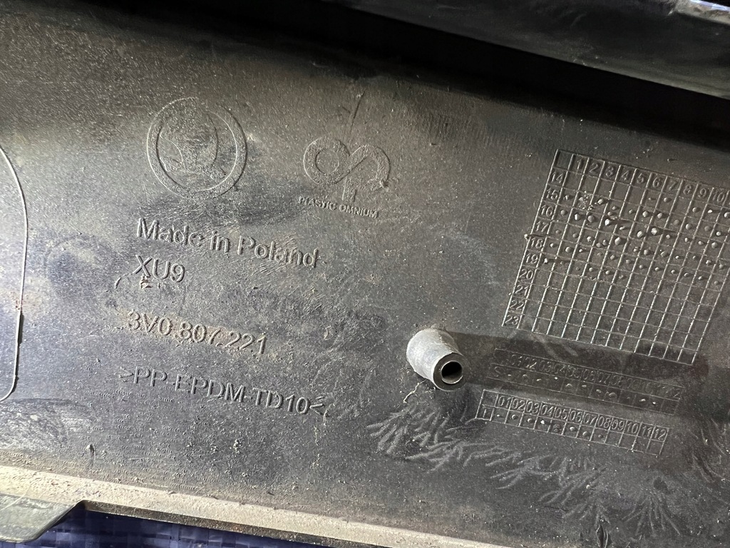 фото №8, Skoda superb iii 3v0 15- бампер передний