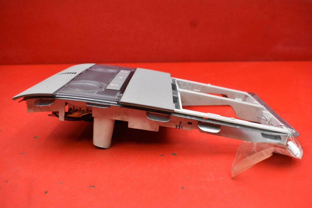 фото №8, Лампа освещение салона перед 13111872 opel astra 3 iii h 04-07