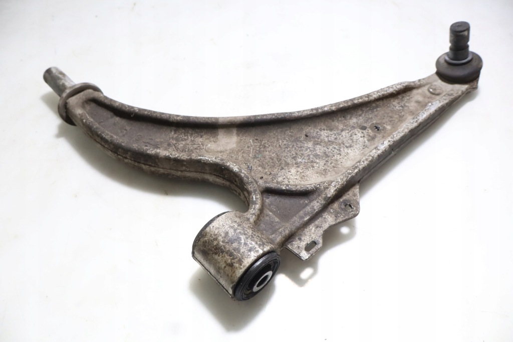 Купить Рычаг левый astra j рестайлинг  1.6cdti sports tourer