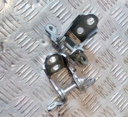 фото №1, Renault grand scenic iv петля дверь верхний