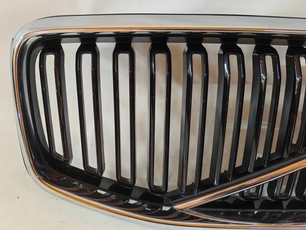 фото №2, Volvo xc90 ii- решётка радиатора, решётка радиатора радиатора cała