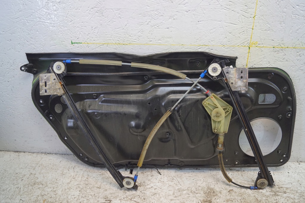 фото №11, Подъемник стекло правый перед porsche 911 997