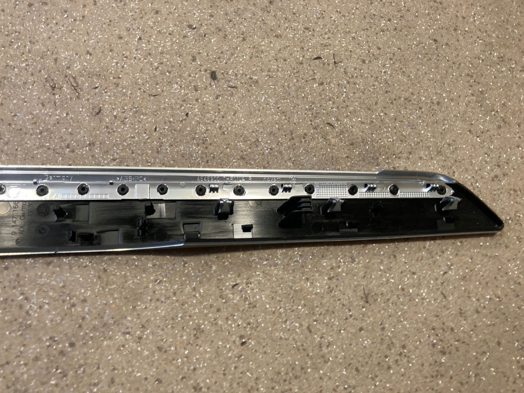 Обшивка дверь задних задний  сторона правая bmw 7 f01 f02 f03 f04 9147166 в Украине