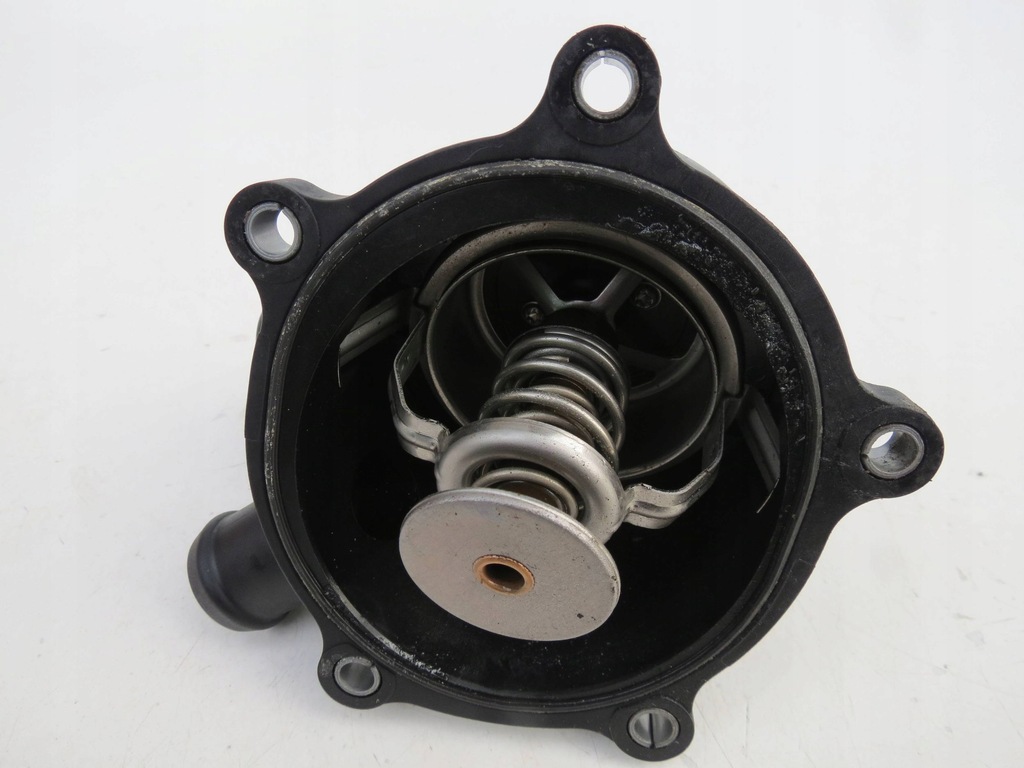 фото №8, Корпус термостата audi s7 4.0 tfsi 079121115