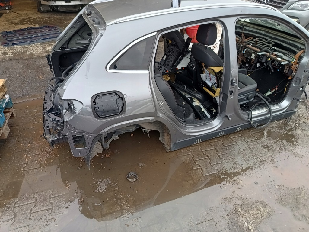 фото №5, Mercedes 243 eqa кузов задняя крыло dupa крыша