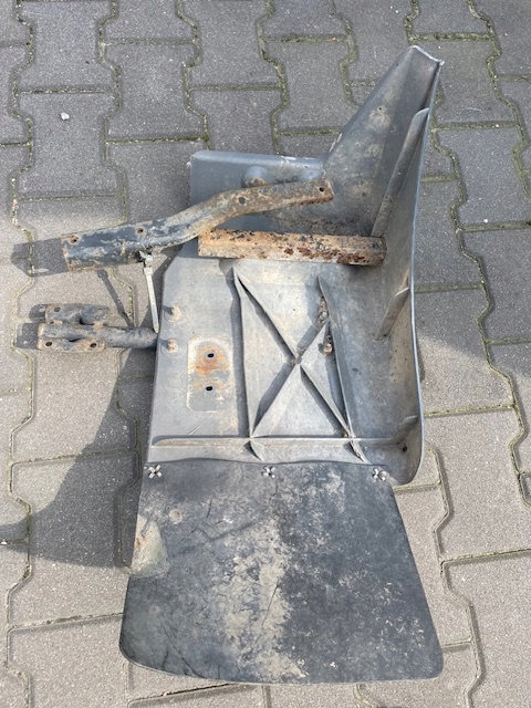 фото №5, Бризковик підкрилок ліва nissan cabstar 05r. lift