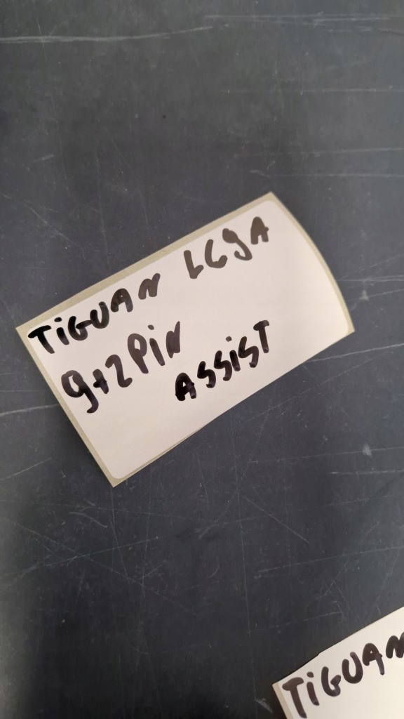 Зеркало vw tiguan 2016-2024 r цвет lc9a 9+2 pin assist коплектная Недорого