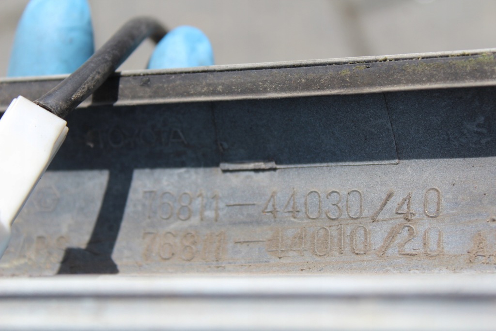 фото №15, Avensis verso молдинг накладка освещение номерного знака rej освещение контактор